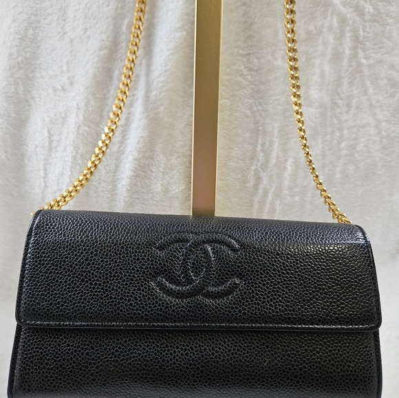 CHANEL Continental Wallet